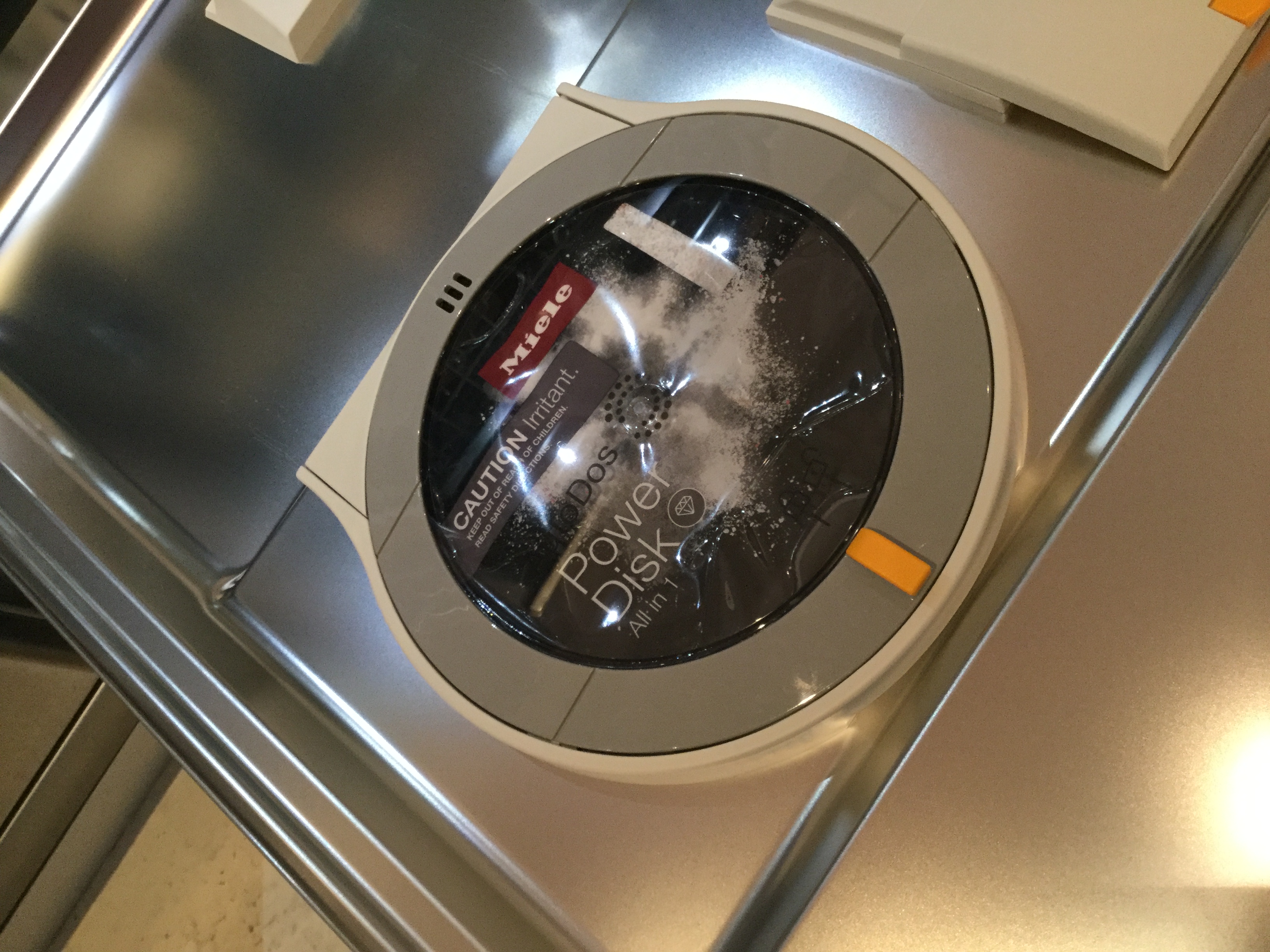 Miele】食器洗い機 洗剤自動投入AutoDos | interesante インテレサンテ